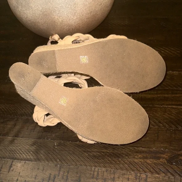 Braided Tan Platform Wedge Sandals NWOT - Picture 9 of 9
